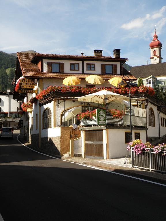 Gasthof Moarwirt Colle Isarco Exterior photo